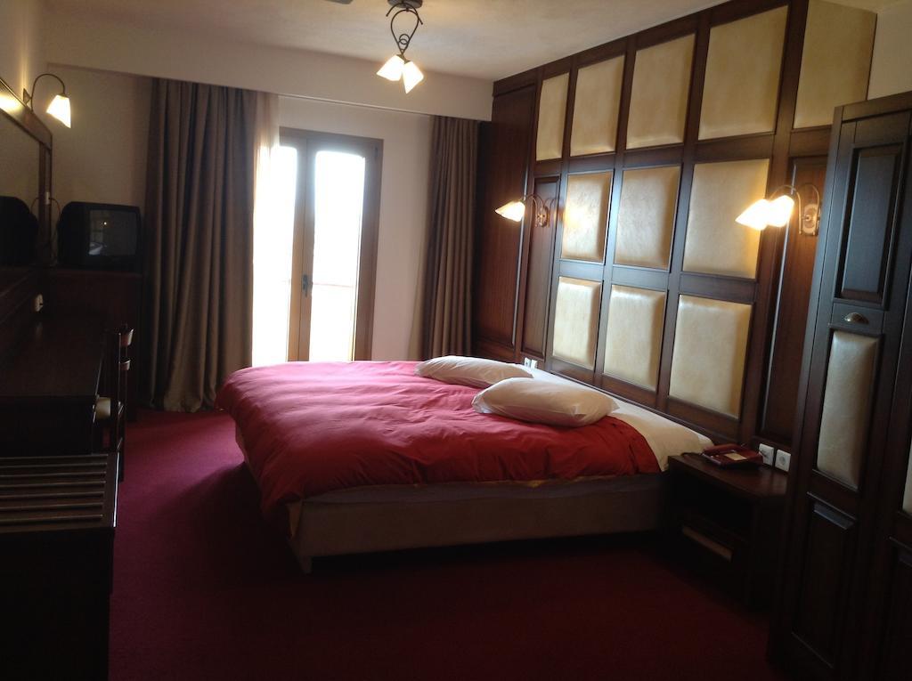 Hotel Orfeas Kalambaka Esterno foto