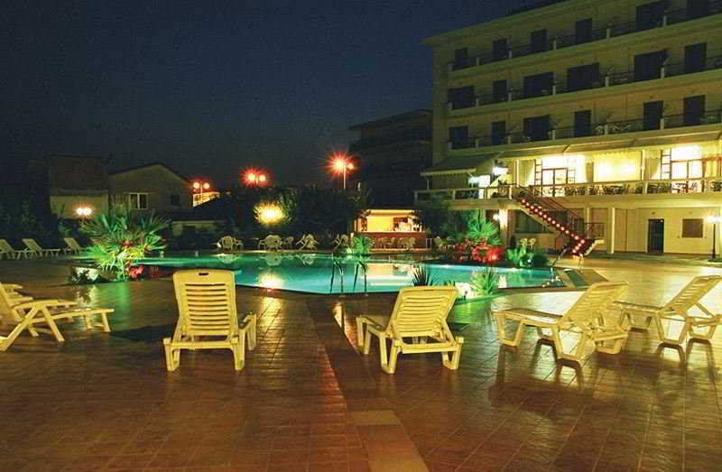 Hotel Orfeas Kalambaka Esterno foto