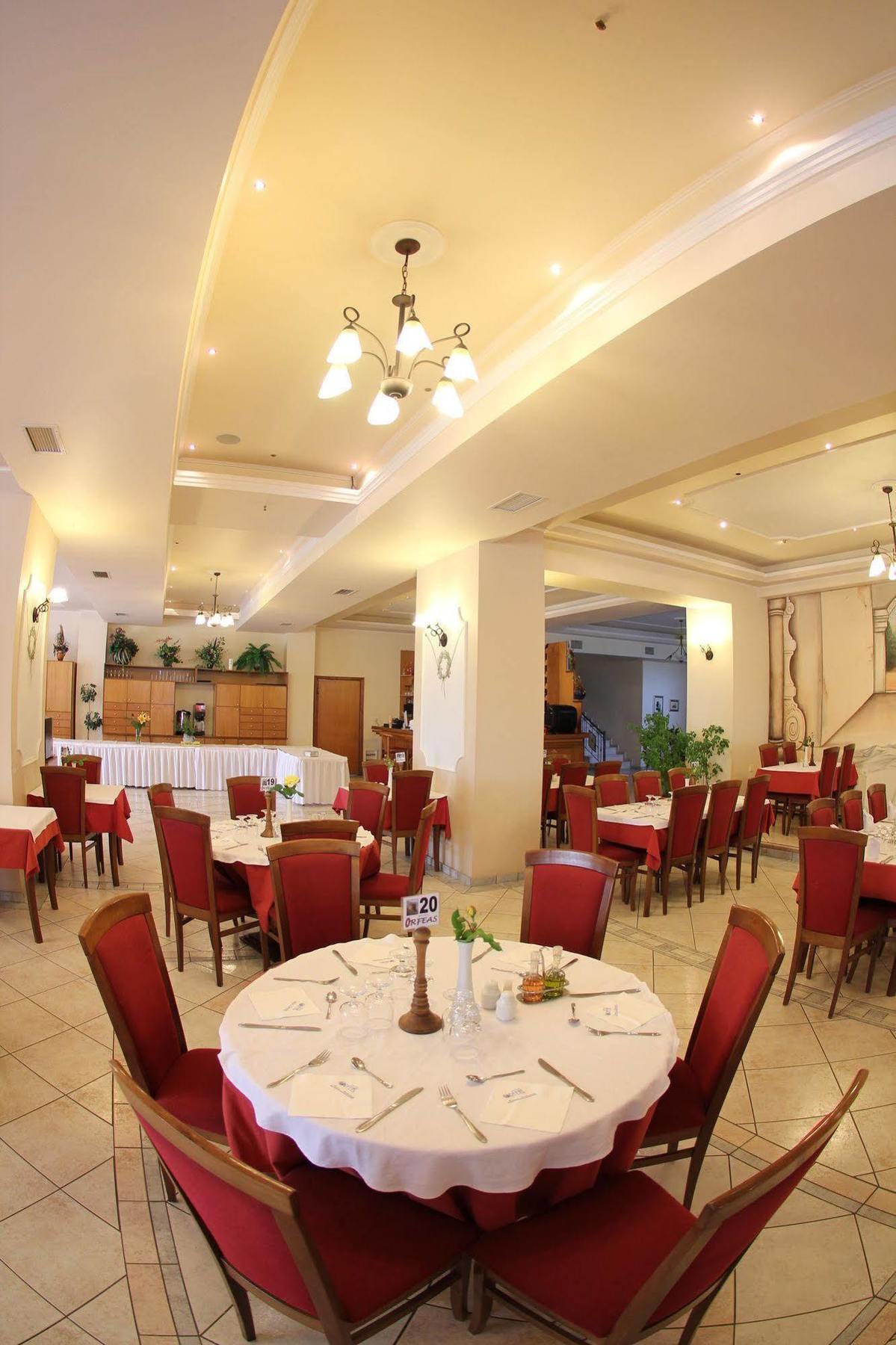 Hotel Orfeas Kalambaka Esterno foto